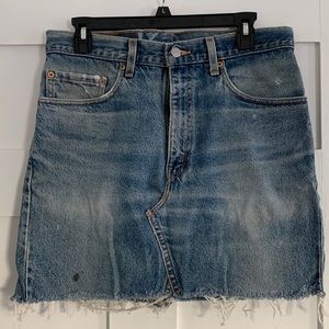Size 32 Levi’s 505 jean skirt